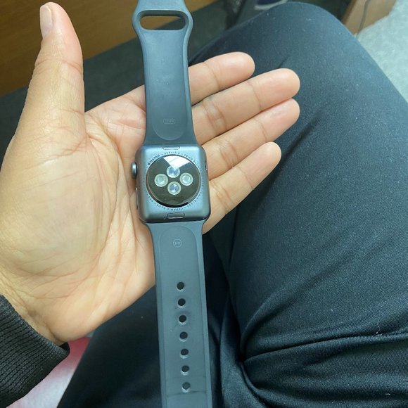 APPLE WATCH SERIES 3 GPS & CELL 38MM - Picture 2 of 5